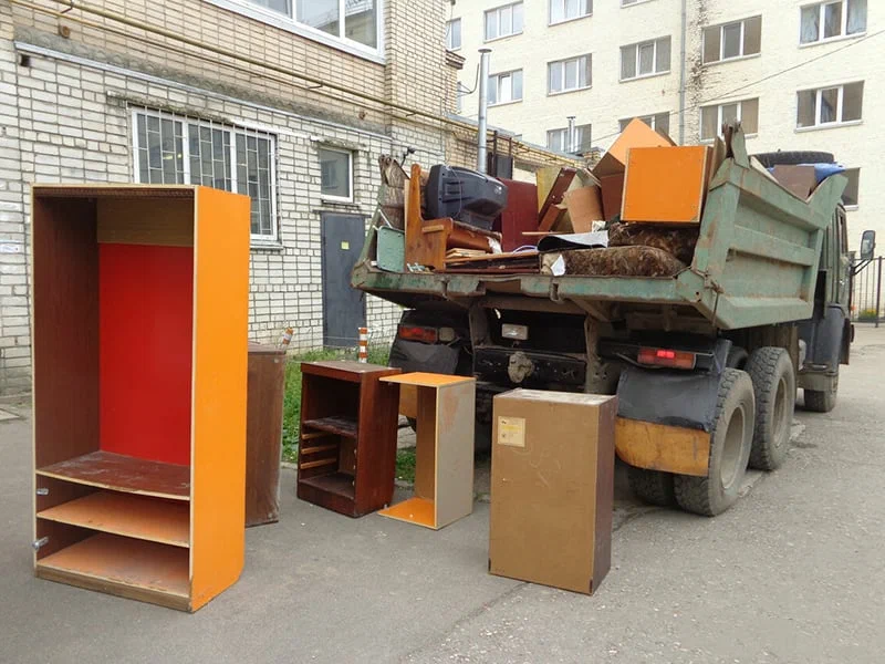 Вывоз шкафа в Иваново от ПроМусор — недорого, демонтаж, утилизация, вывоз из квартиры от 878 руб