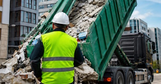 Вывоз строительного мусора в Иванове: услуги лицензированной компании — ПроМусор